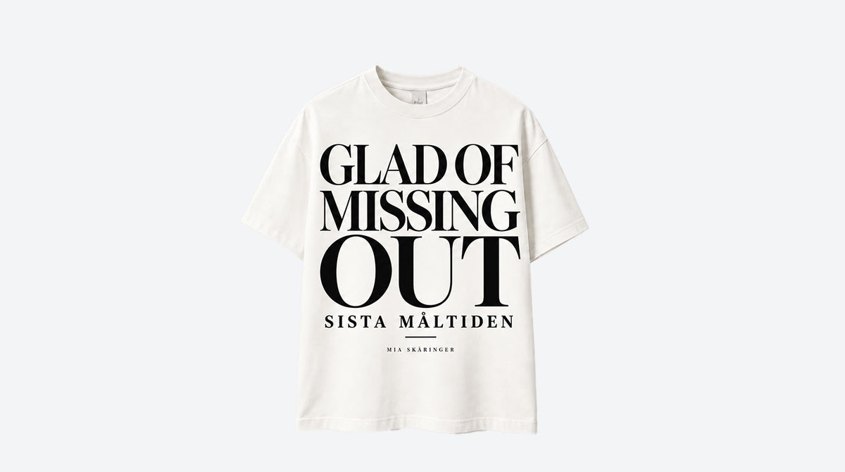 T-Shirt - Me - Black on White