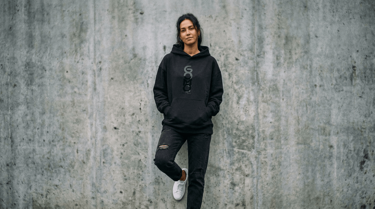 Hoodie - GOMO Black on Black